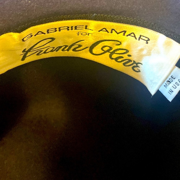 vintage Gabriel Amar for Frank Olive navy wool hat, wide white grosgrain ribbon. - Picture 5 of 5